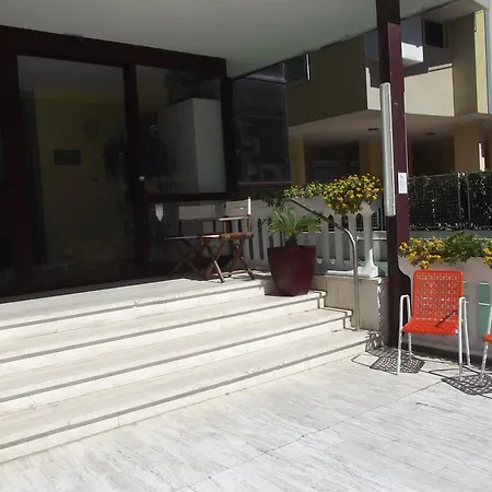 Hotel Livia 2*